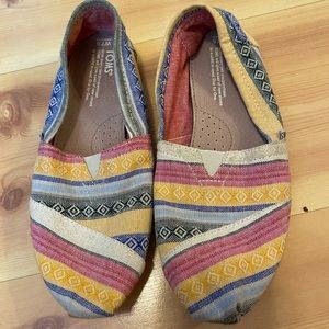 Toms slip ons
